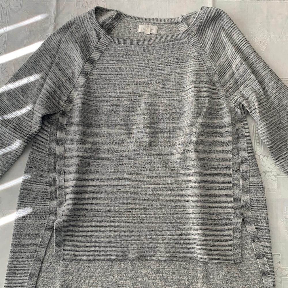 Lou&Grey Sweater with high low back